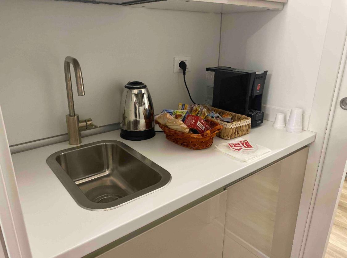 Delle Palme Rooms Elegante Monolocale In Centro Παλέρμο Εξωτερικό φωτογραφία