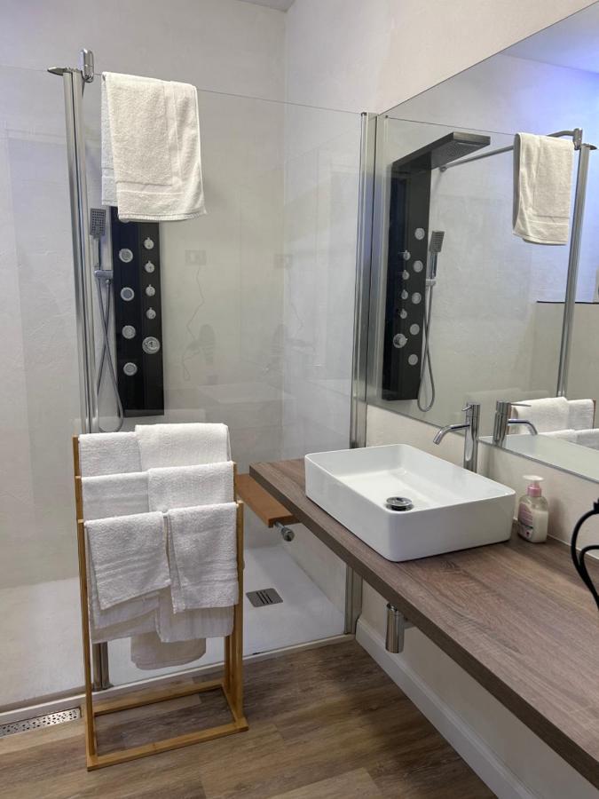 Delle Palme Rooms Elegante Monolocale In Centro Παλέρμο Εξωτερικό φωτογραφία